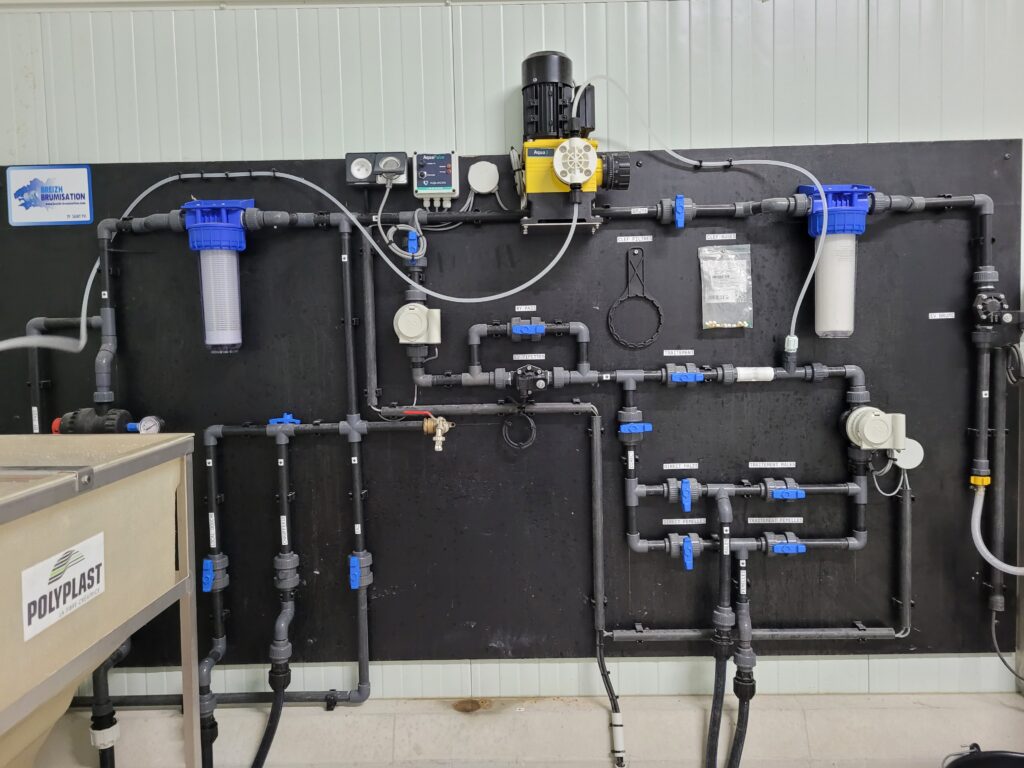 Installation professionnelle tableau eau – Breizh Brumisation